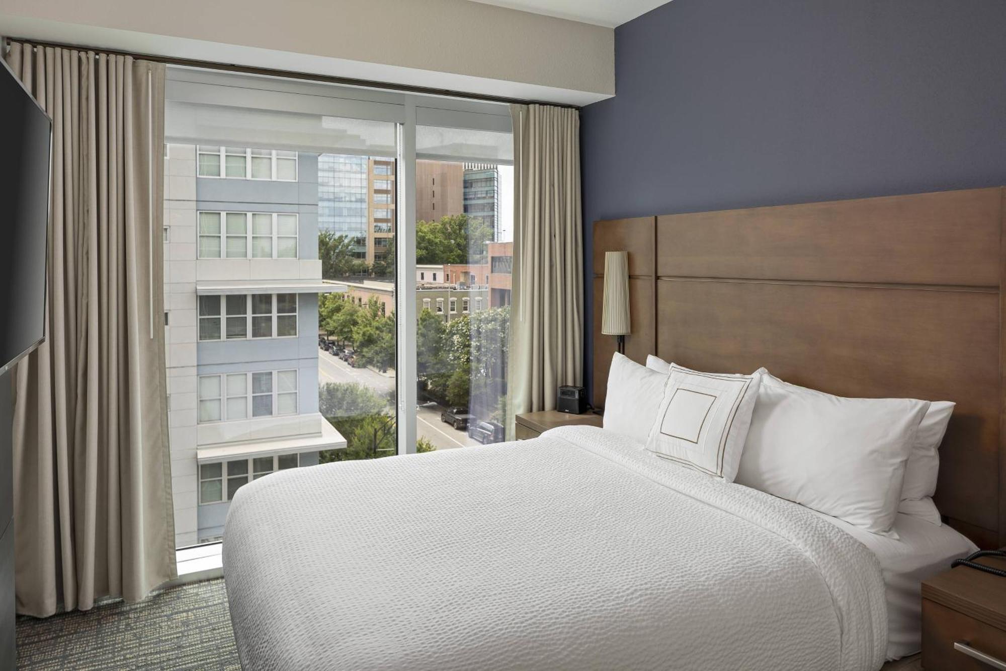 Residence Inn By Marriott Greenville Downtown Exterior foto