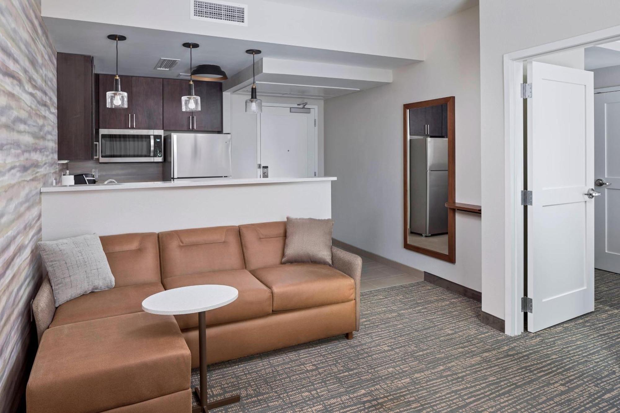 Residence Inn By Marriott Greenville Downtown Exterior foto